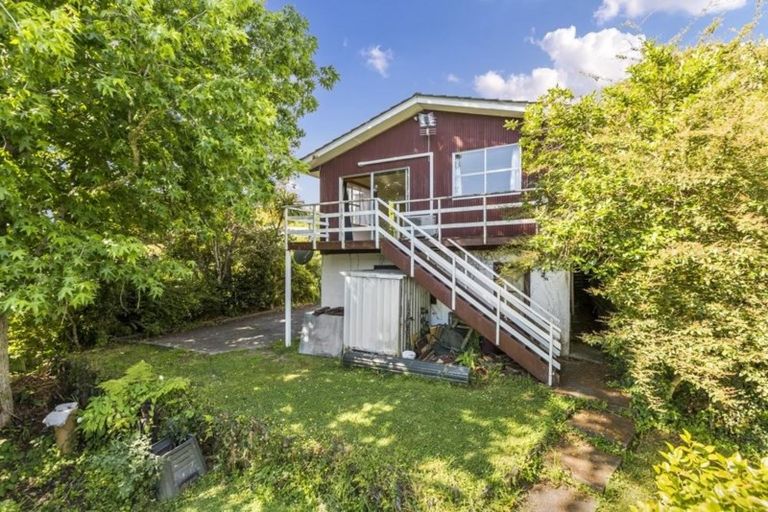 Photo of property in 2/111 Eskdale Road, Birkdale, Auckland, 0626