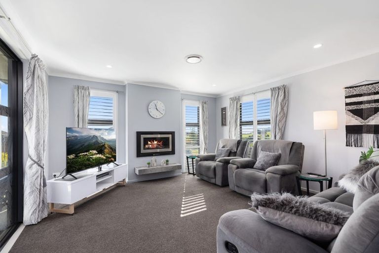 Photo of property in 32 Riddington Rise, Ohauiti, Tauranga, 3112