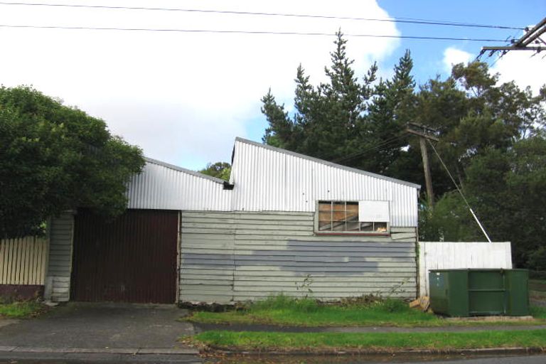 Photo of property in 1/80a Woodglen Road, Glen Eden, Auckland, 0602