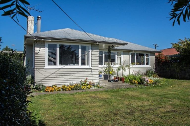 Photo of property in 4 Jellicoe Place, Solway, Masterton, 5810