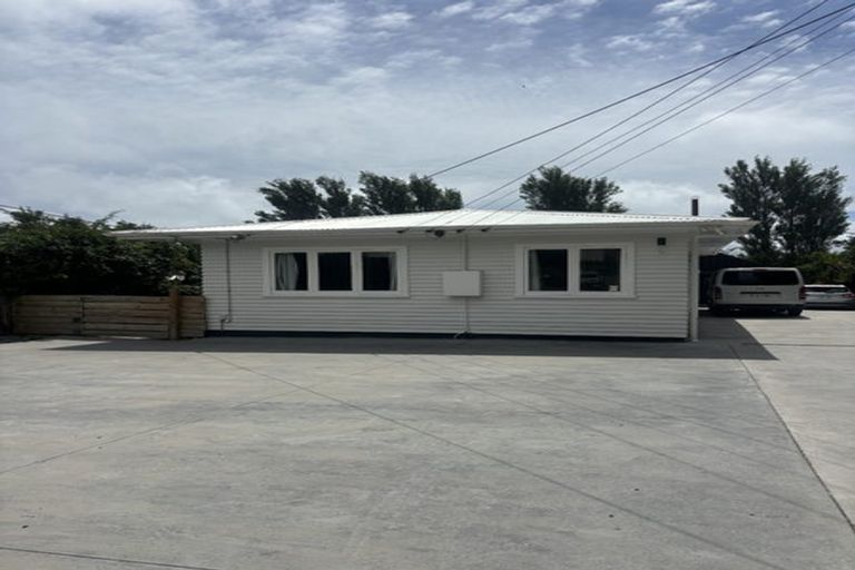 Photo of property in 11 Frederick Street, Paraparaumu Beach, Paraparaumu, 5032