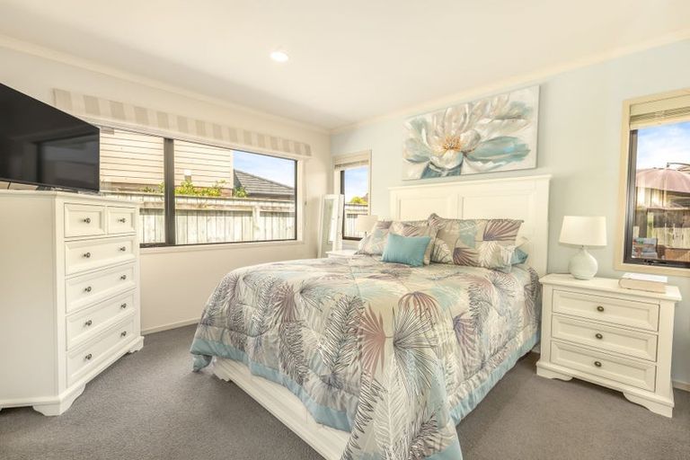 Photo of property in 65 Awatea Avenue, Paraparaumu, 5032