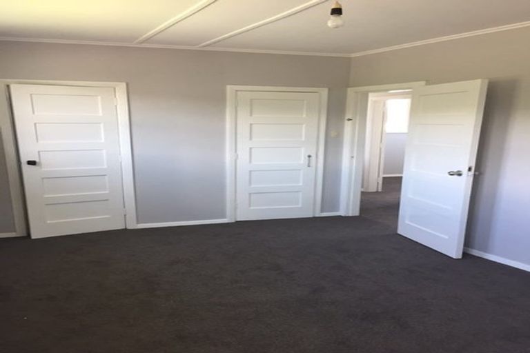 Photo of property in 125 Oxford Terrace, Epuni, Lower Hutt, 5011