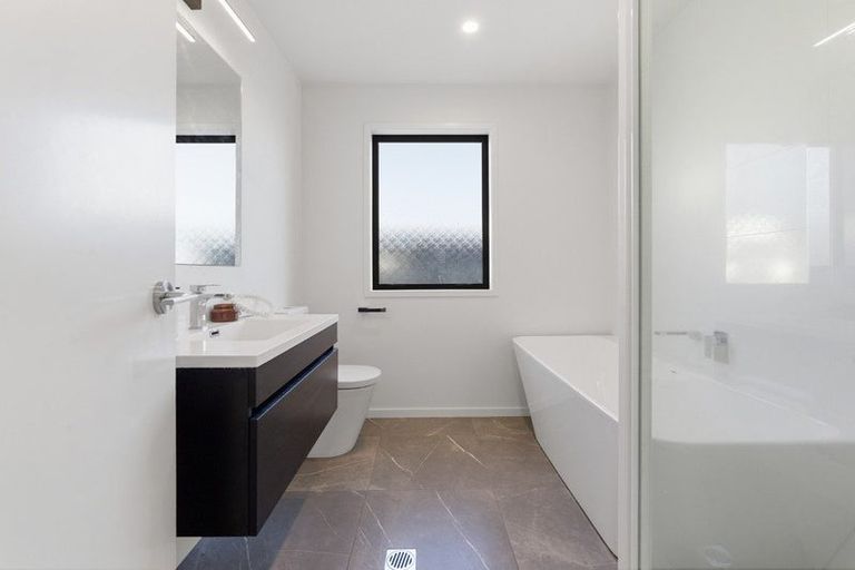 Photo of property in 17 Patrick Rice Drive, Swanson, Auckland, 0614