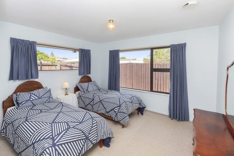 Photo of property in 2/221 Harewood Road, Bishopdale, Christchurch, 8053