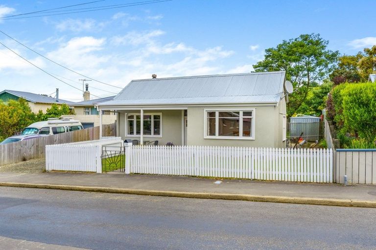 Photo of property in 19 Hall Road, Sawyers Bay, Port Chalmers, 9023