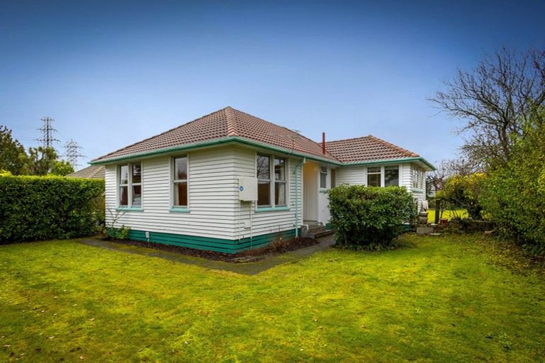 Photo of property in 18 Gregory Avenue, Islington, Christchurch, 8042