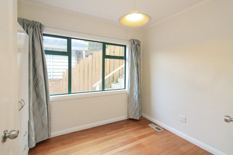 Photo of property in 43 Pembroke Road, Northland, Wellington, 6012