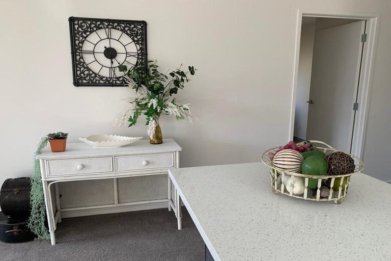 Photo of property in 9 Poutawa Lane, Clarks Beach, 2122