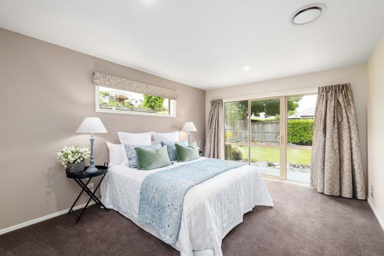 Photo of property in 14 Holbrook Way, Westmorland, Christchurch, 8025