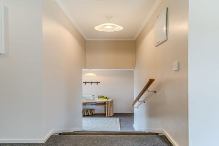 Photo of property in 10 Sretlaw Place, Brockville, Dunedin, 9011