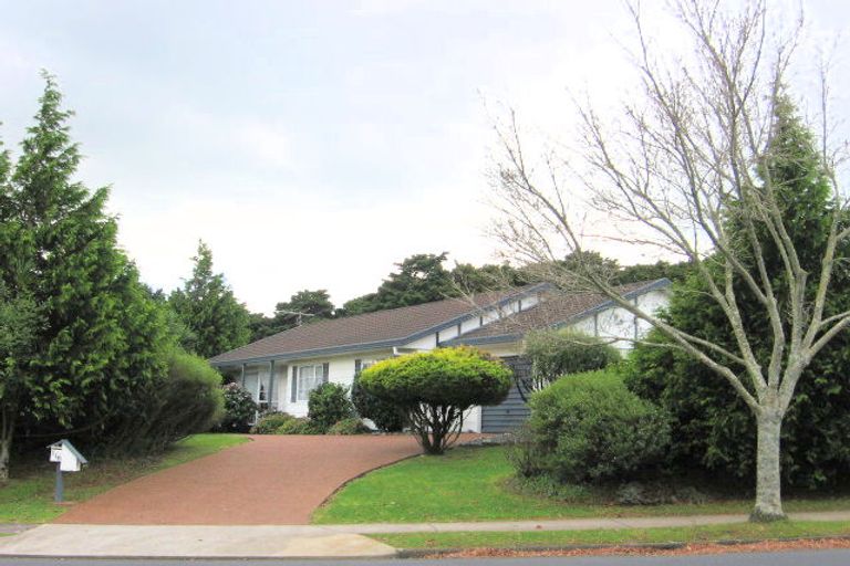 Photo of property in 116 Everglade Drive, Totara Heights, Auckland, 2105