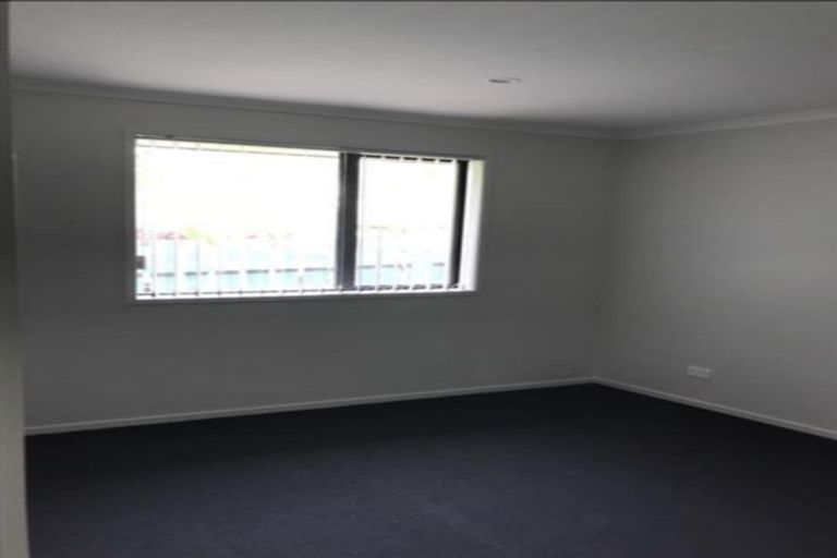 Photo of property in 129 Tidal Road, Mangere, Auckland, 2022