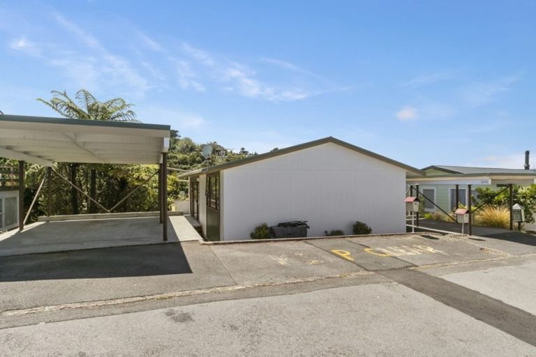 Photo of property in 9a City View Grove, Harbour View, Lower Hutt, 5010