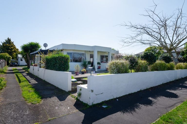 Photo of property in 18 Livingstone Avenue, Nawton, Hamilton, 3200