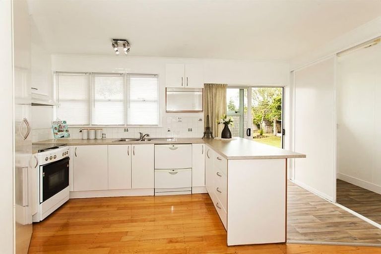 Photo of property in 17 Pandora Place, Pakuranga, Auckland, 2010