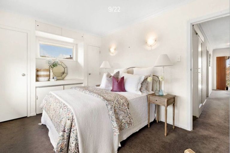 Photo of property in 70 Fisher Parade, Sunnyhills, Auckland, 2010