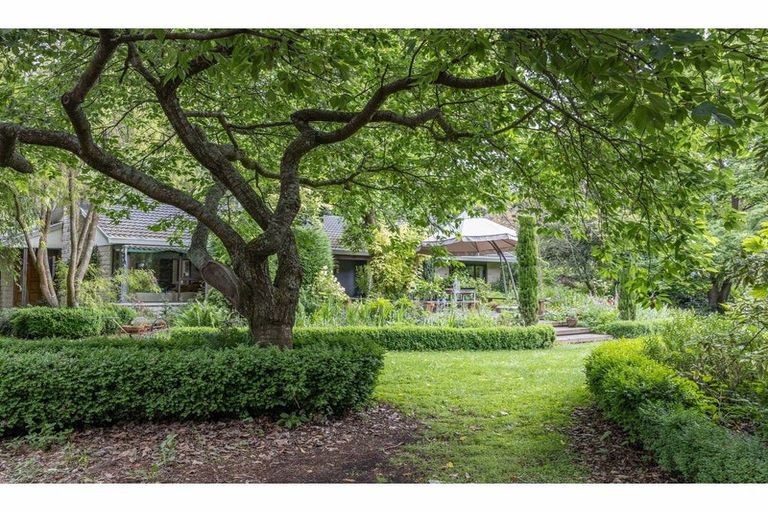 Photo of property in 1221 North Eyre Road, West Eyreton, Rangiora, 7475