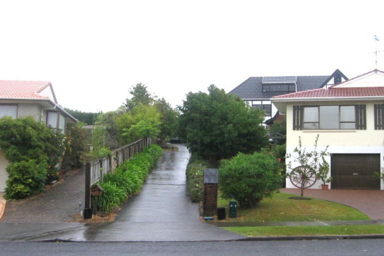Photo of property in 133 Chelsea View Drive, Chatswood, Auckland, 0626