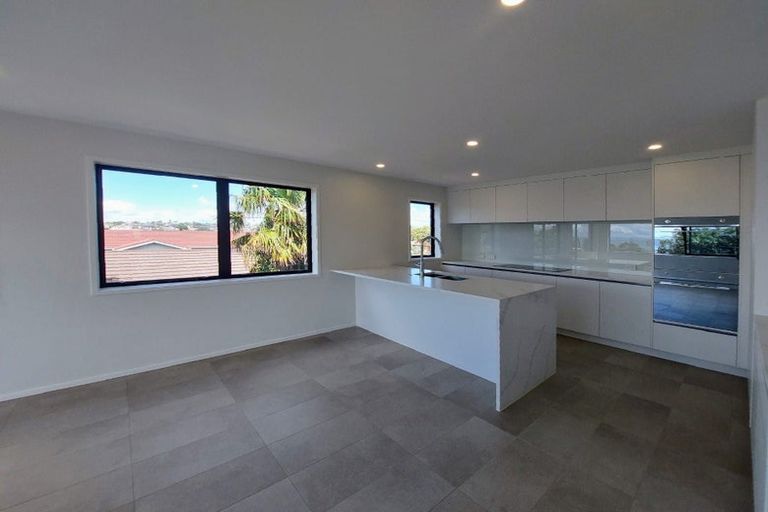 Photo of property in 122a Bucklands Beach Road, Bucklands Beach, Auckland, 2012