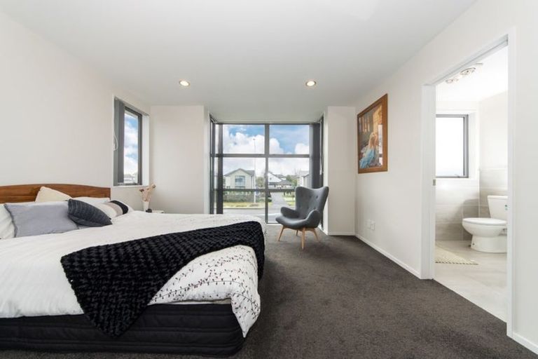 Photo of property in 200 Porchester Road, Takanini, 2112