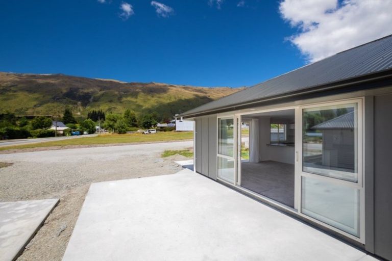 Photo of property in 17 Cambridge Street, Patea, 4520