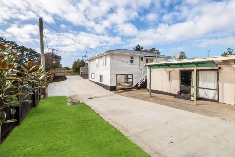 Photo of property in 54 Glen Road, Ranui, Auckland, 0612