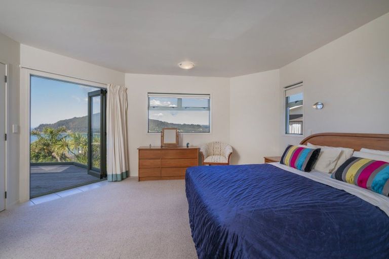 Photo of property in 2 Tirinui Crescent, Tairua, 3508