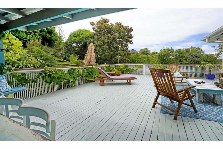 Photo of property in 82 Rangitane Loop Road, Kerikeri, 0294