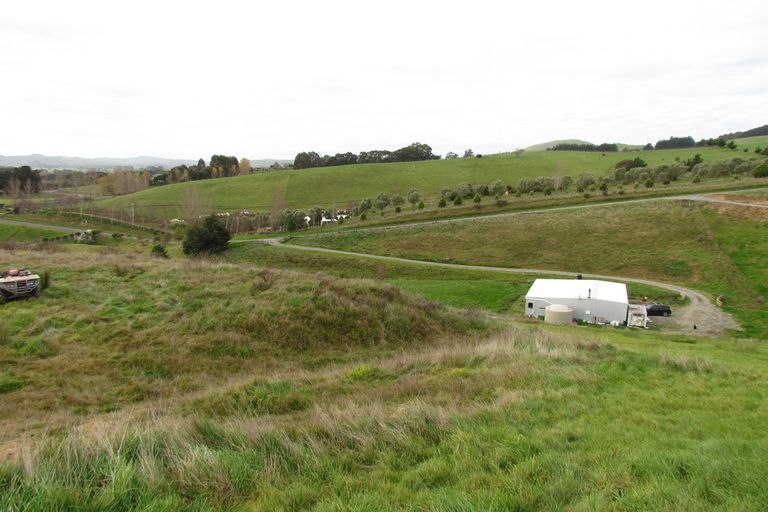 Photo of property in 117j Lees Pakaraka Road, Te Ore Ore, Masterton, 5886