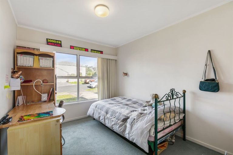 Photo of property in 3/27 Corunna Road, Milford, Auckland, 0620