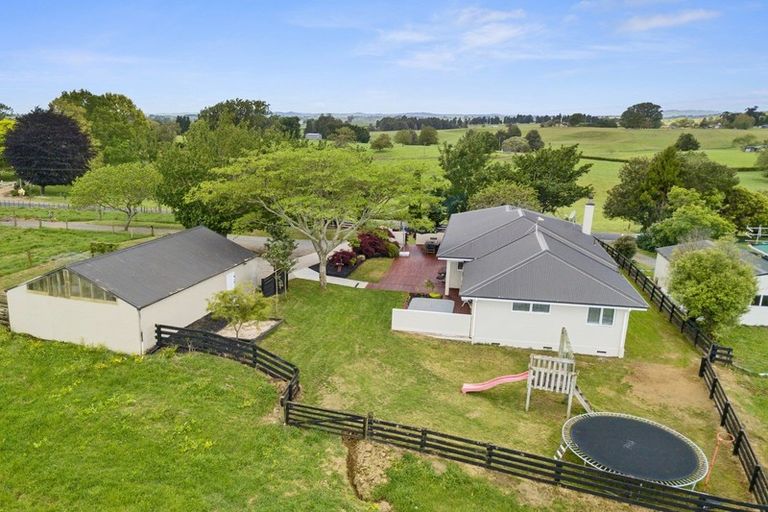 Photo of property in 11 Meadway Road, Ngahinapouri, Ohaupo, 3883
