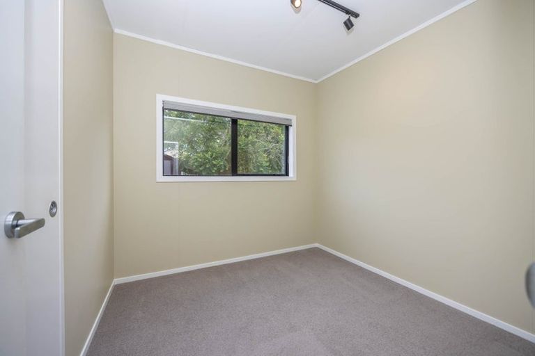 Photo of property in 28 Kiwi Avenue, Forest Lake, Hamilton, 3200