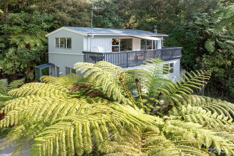 Photo of property in 470c Stokes Valley Road, Stokes Valley, Lower Hutt, 5019