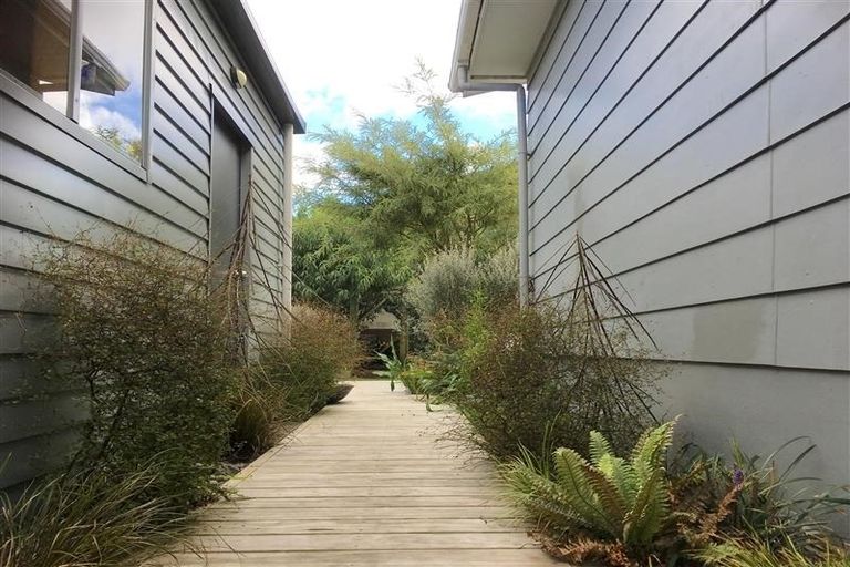 Photo of property in 34 Birdwood Avenue, Moturoa, New Plymouth, 4310