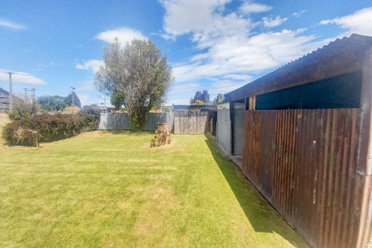 Photo of property in 3 Clifden Highway, Tuatapere, 9620