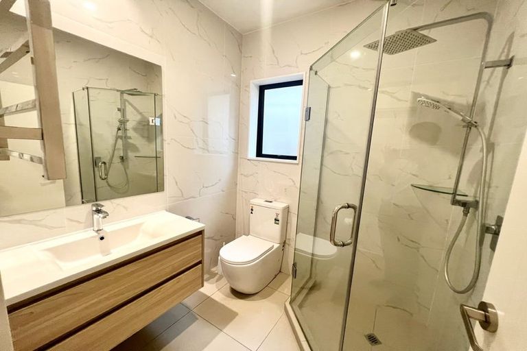 Photo of property in 52 Golden Morning Drive, Albany Heights, Auckland, 0632