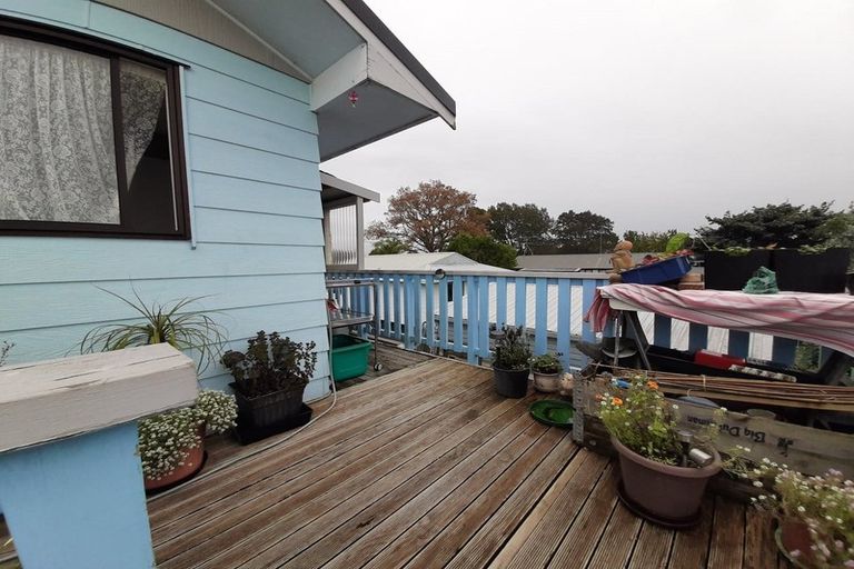 Photo of property in 6 Percy Graham Drive, Tuakau, 2121