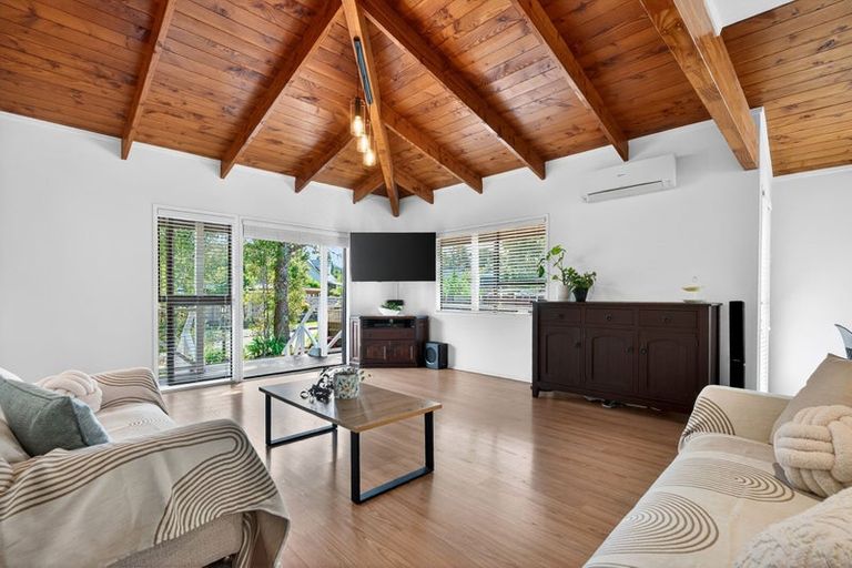 Photo of property in 2/36 Gatman Street, Birkdale, Auckland, 0626