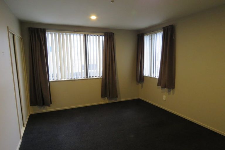 Photo of property in 28 Dinton Street, Russley, Christchurch, 8042
