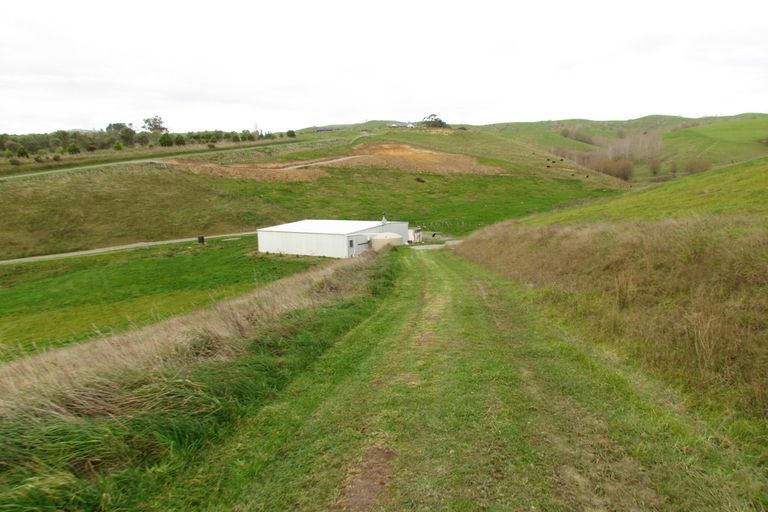 Photo of property in 117j Lees Pakaraka Road, Te Ore Ore, Masterton, 5886