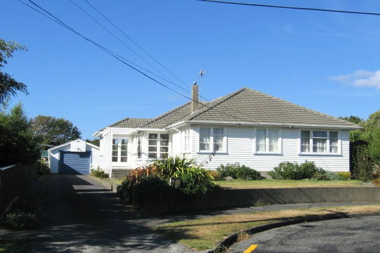 Photo of property in 9 Raukawa Grove, Trentham, Upper Hutt, 5018