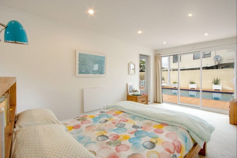 Photo of property in 3 Moana Place, Taradale, Napier, 4112