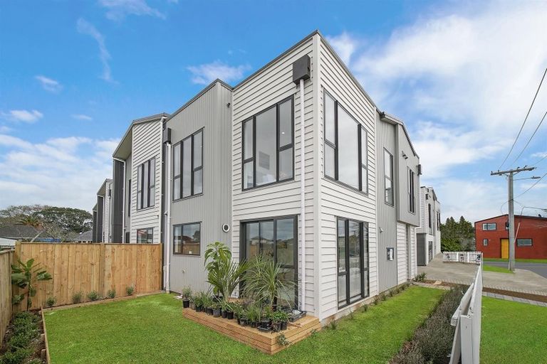 Photo of property in 8/4 Dunkirk Road, Panmure, Auckland, 1072