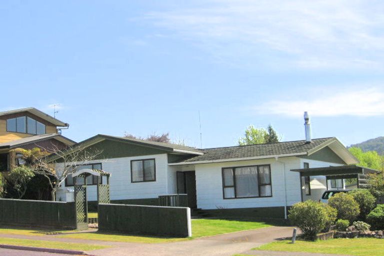 Photo of property in 60 Blomfield Street, Pukehangi, Rotorua, 3015