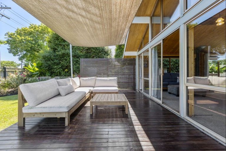 Photo of property in 12 Woodleigh Street, Frankleigh Park, New Plymouth, 4310