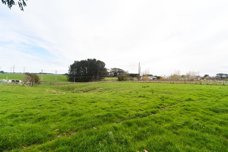 Photo of property in 61 Severn Street, Rongotea, 4476