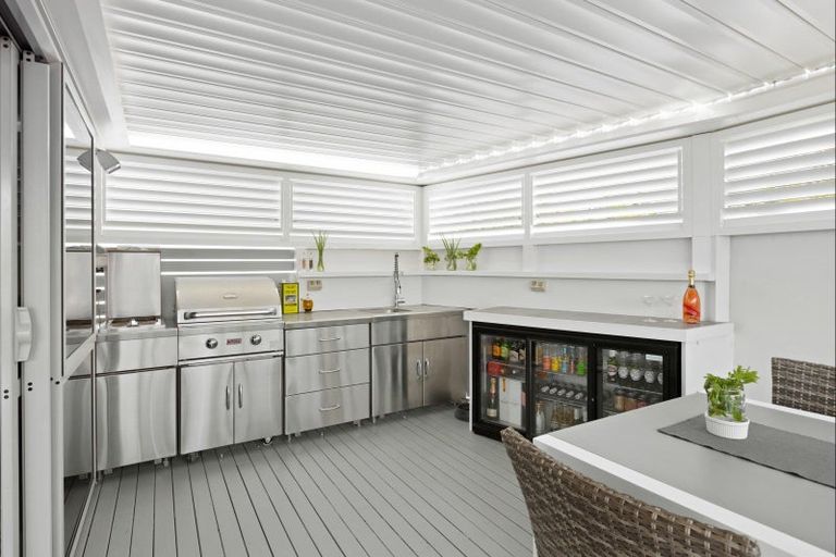 Photo of property in 33 The Ritz, Orewa, 0931