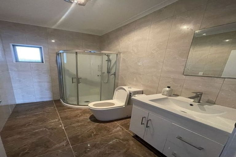 Photo of property in 115 Riverhead Road, Kumeu, 0892