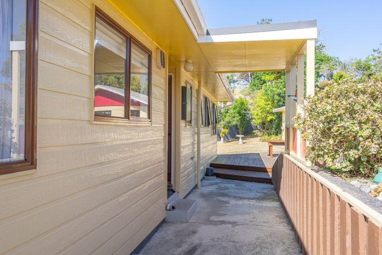 Photo of property in 33 Mountainview Terrace, Otaki Beach, Otaki, 5512